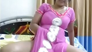 Indian bhabi showing boobs tits fingering pussy ass show desiunseen.net